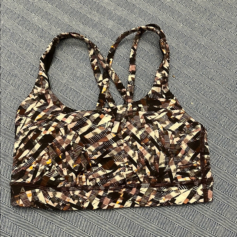 NWOT Lululemon sports bra